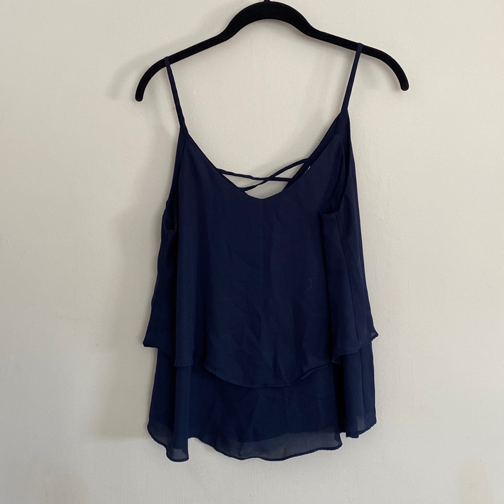 Medium navy blue flowy shirt